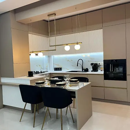 Daire Sas 2 Luxury Mamaia