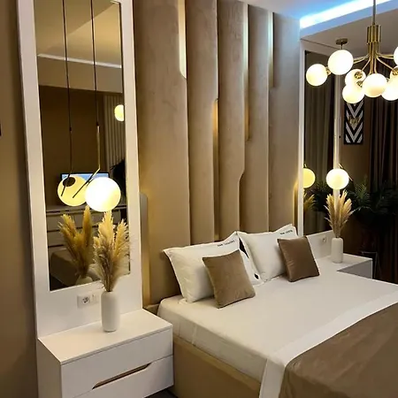 Sas 2 Luxury Mamaia