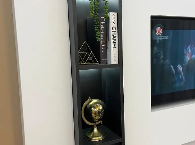 Sas 2 Luxury Apartment Mamaia