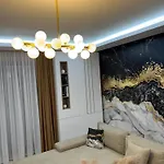 Sas 2 Luxury Mamaia