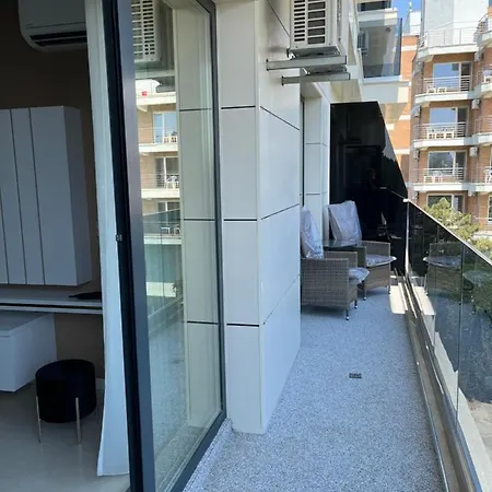 Sas 2 Luxury מאמאיה